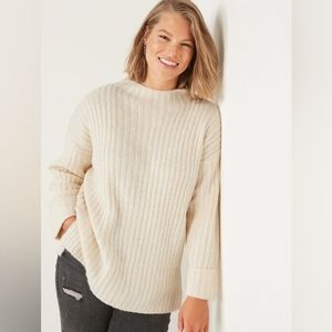 ⭐️🌙 Tunic Mock Neck Sweater Size Small S Cream Color Oversize Sweater Style